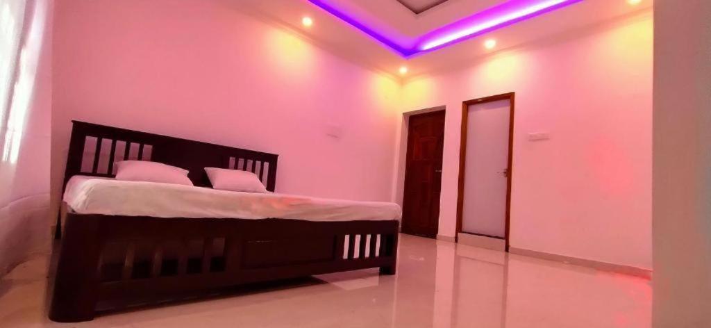 La Bay Luxury Beach Bungalow ปอนดิเชอรี ภายนอก รูปภาพ